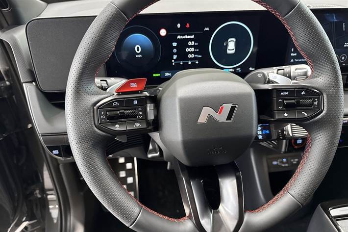 Grå Hyundai Ioniq 5 fra 2026