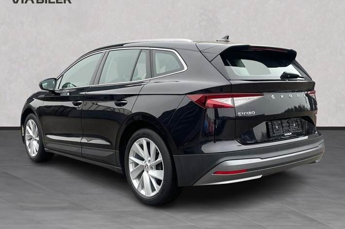 Sort Skoda Enyaq fra 2022