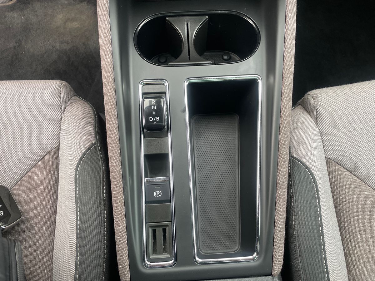 Sort Skoda Enyaq fra 2022