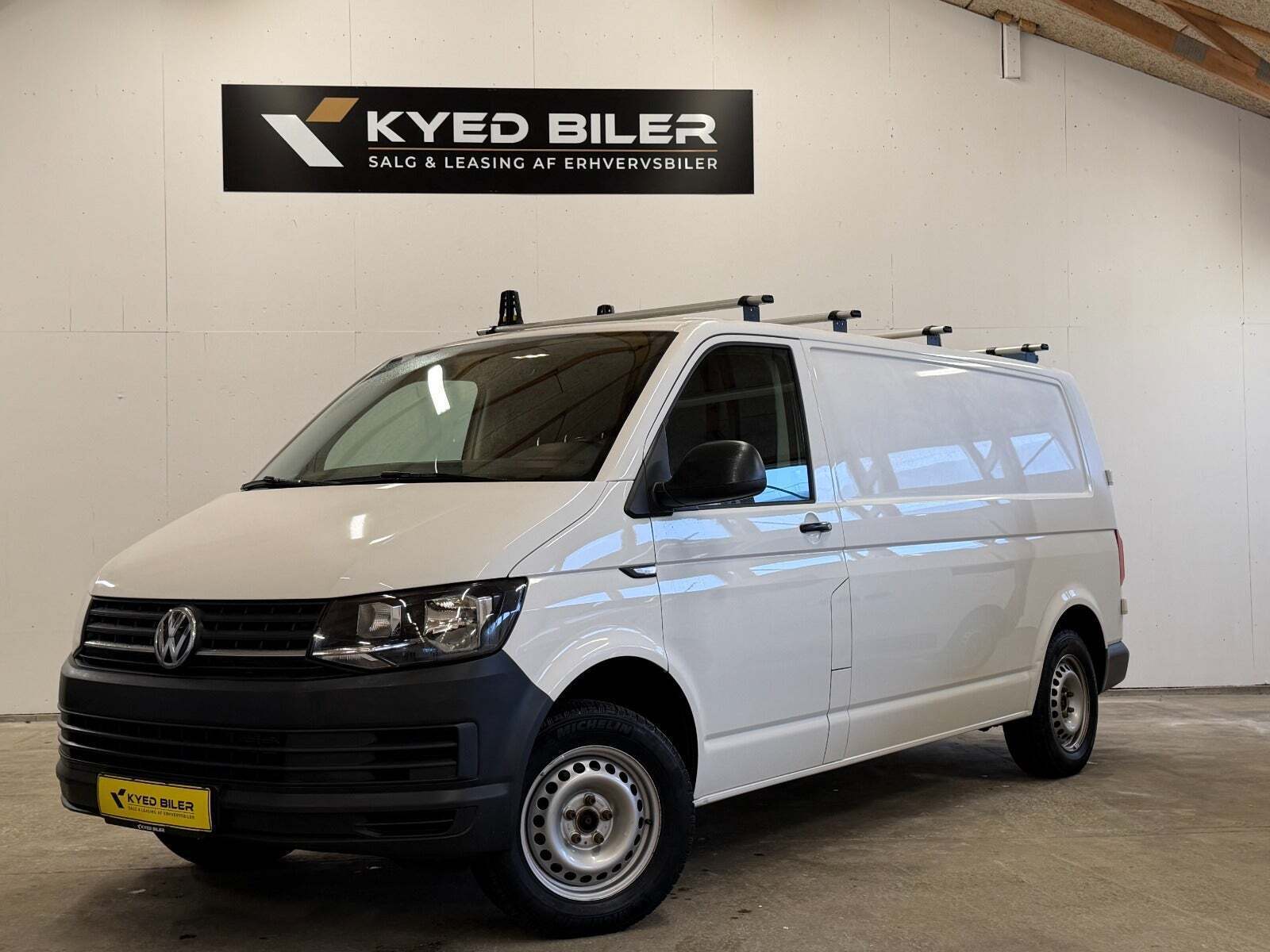 VW Transporter 2,0 TDi 150 Kassevogn lang