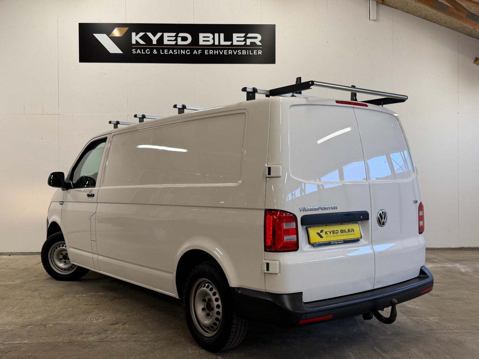 VW Transporter 2,0 TDi 150 Kassevogn lang