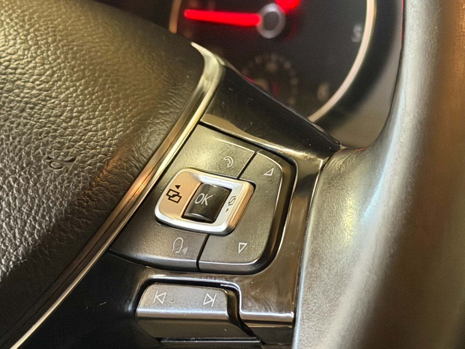 Hvid VW Transporter fra 2017