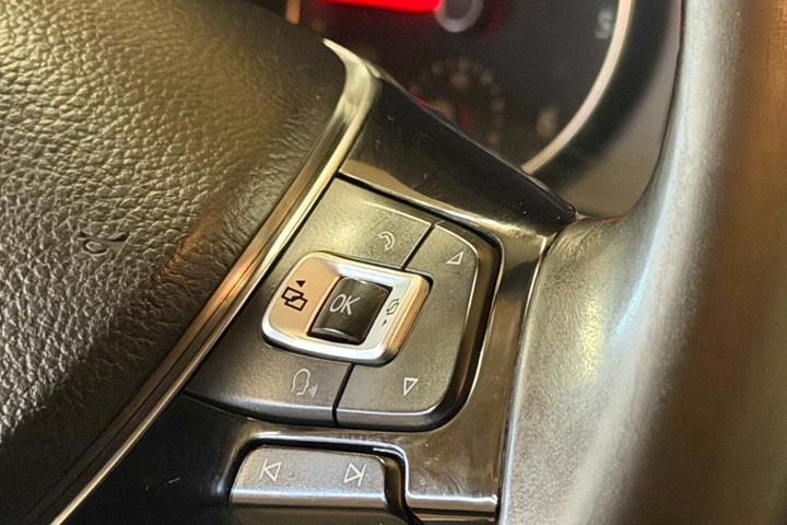 Hvid VW Transporter fra 2017