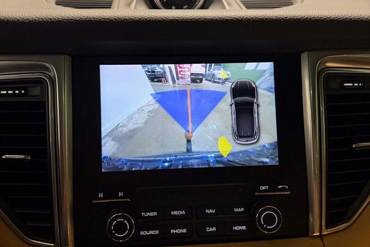 Grå Porsche Macan S fra 2018