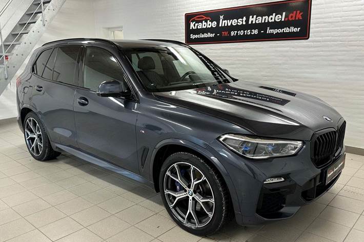 Grå BMW X5 fra 2022
