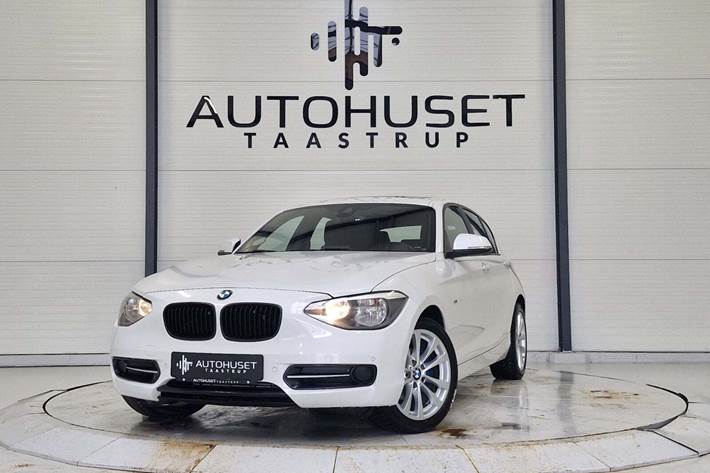 Hvid BMW 116i fra 2014 set udefra
