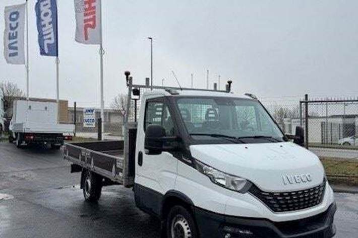 Hvid Iveco Daily fra 2020