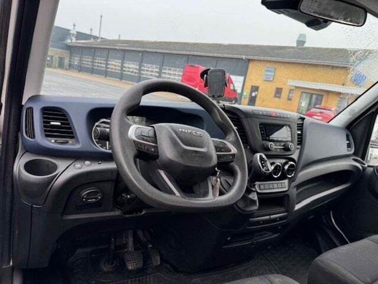 Iveco Daily 2,3 35S14 4100mm Lad