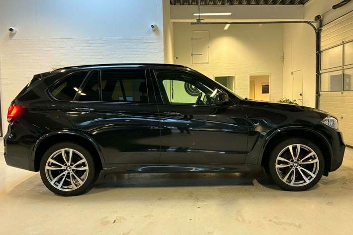 Sort BMW X5 fra 2016