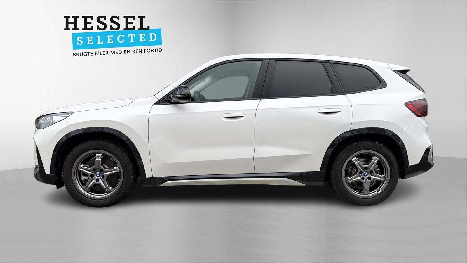Hvid BMW iX1 fra 2023