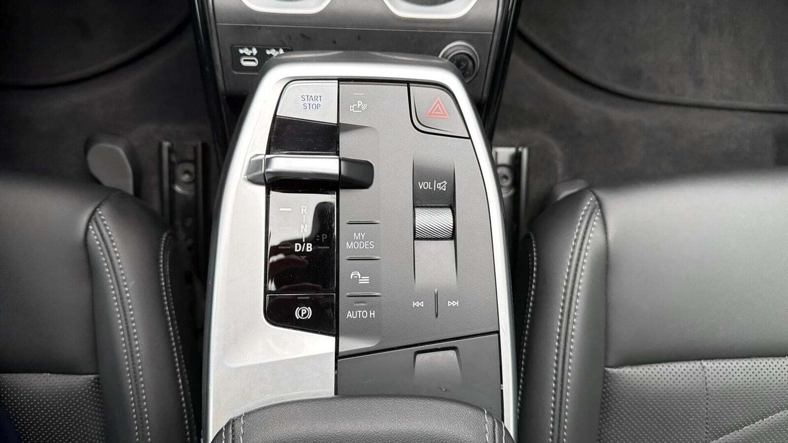 Hvid BMW iX1 fra 2023