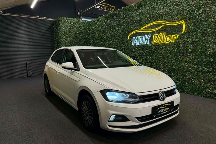 Hvid VW Polo fra 2018 set udefra