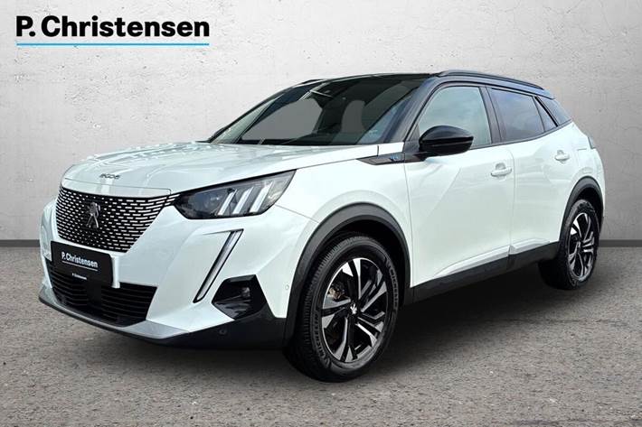 Hvid Peugeot e-2008 fra 2022 set udefra