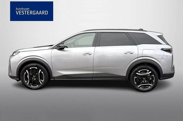 Grå Peugeot e-5008 fra 2025