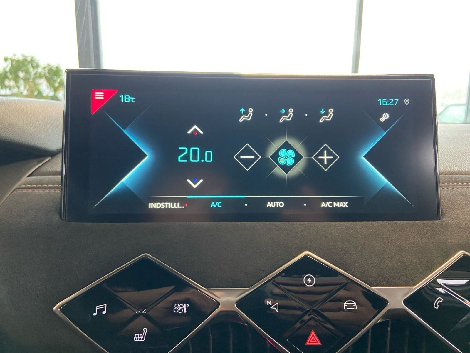 Hvid DS DS 3 CrossBack fra 2021