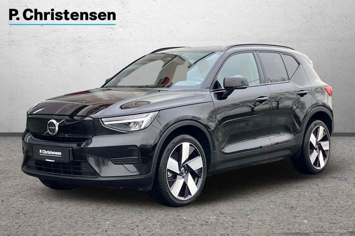 Sort Volvo XC40 fra 2022 set udefra