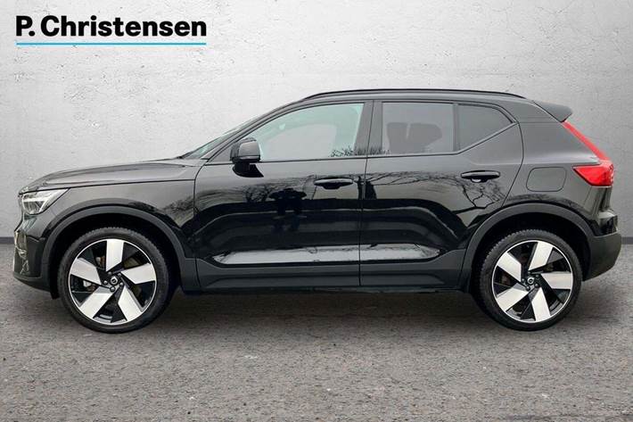 Sort Volvo XC40 fra 2022
