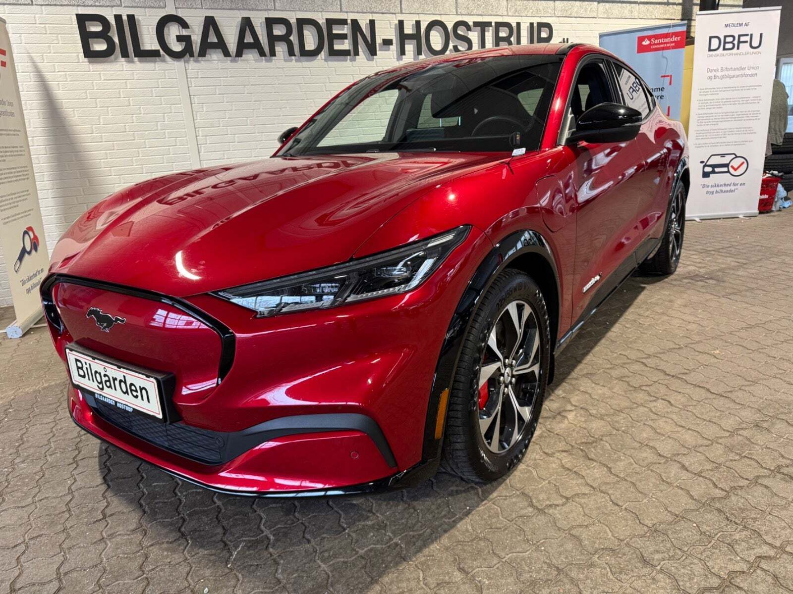 Ford Mustang Mach-E 88 Extended Range AWD