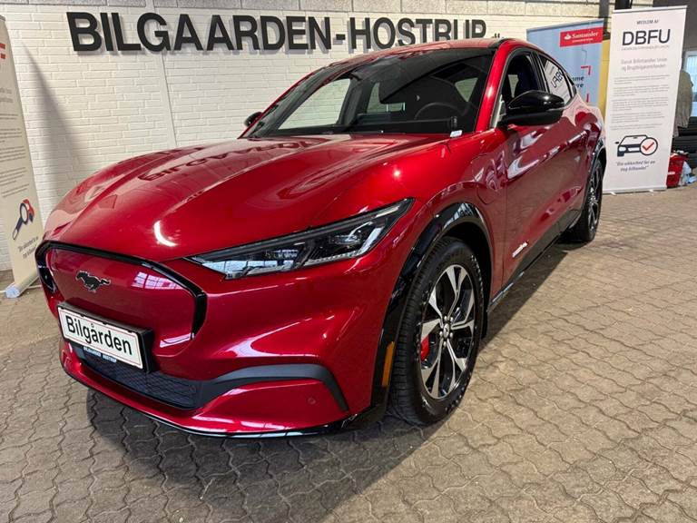 Ford Mustang Mach-E 88 Extended Range AWD