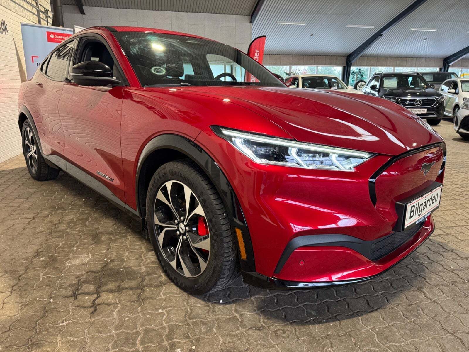 Ford Mustang Mach-E 88 Extended Range AWD