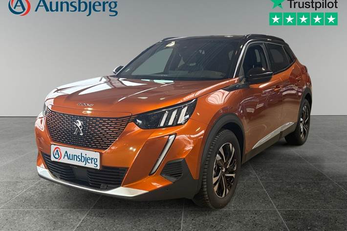 Orange Peugeot e-2008 fra 2023 set udefra