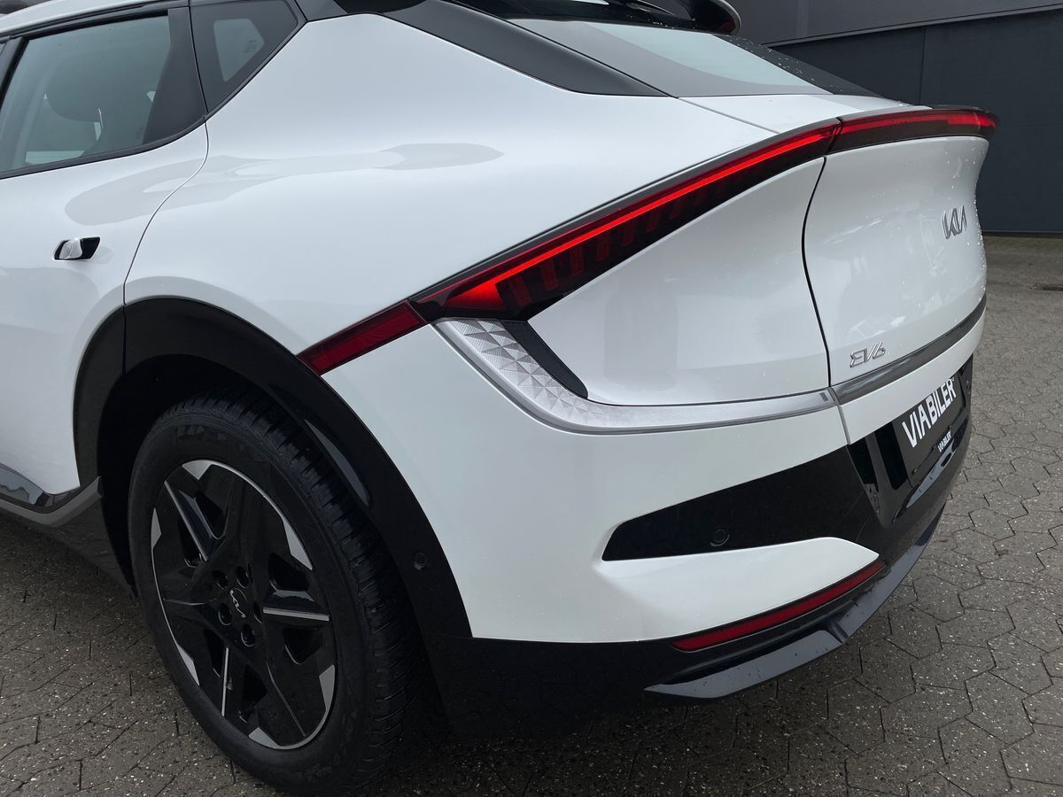Hvid Kia EV6 fra 2025
