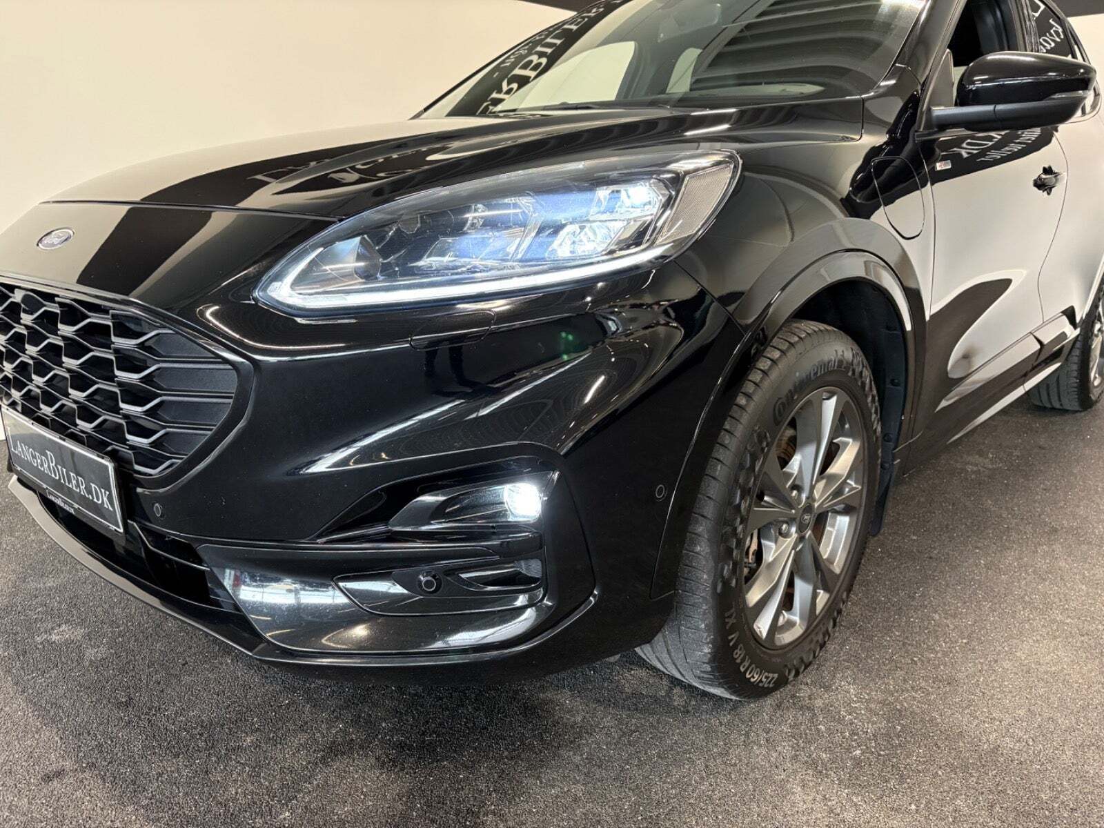 Ford Kuga 2,5 PHEV ST-Line X CVT