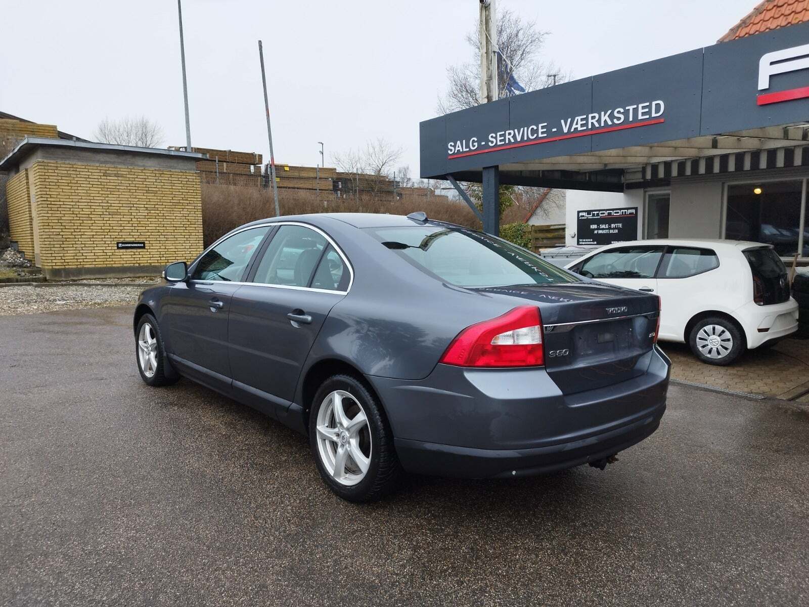 Grå Volvo S80 fra 2007