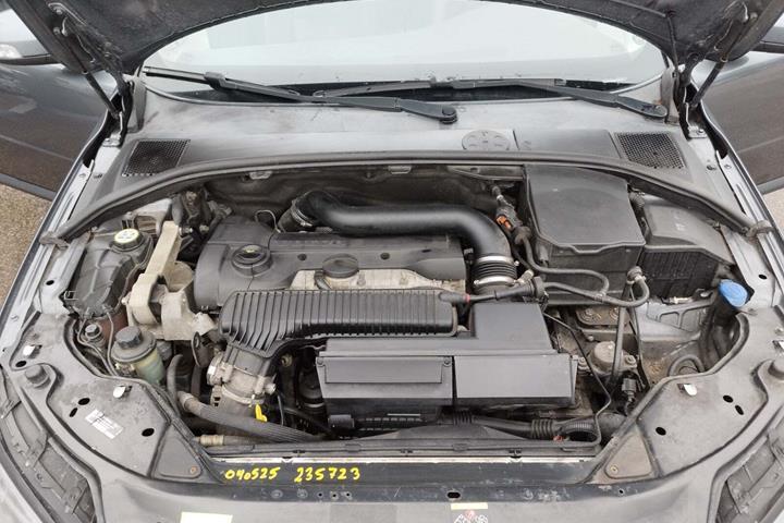 Grå Volvo S80 fra 2007 set udefra