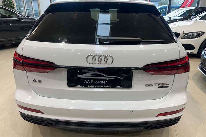 Hvid Audi A6 fra 2020