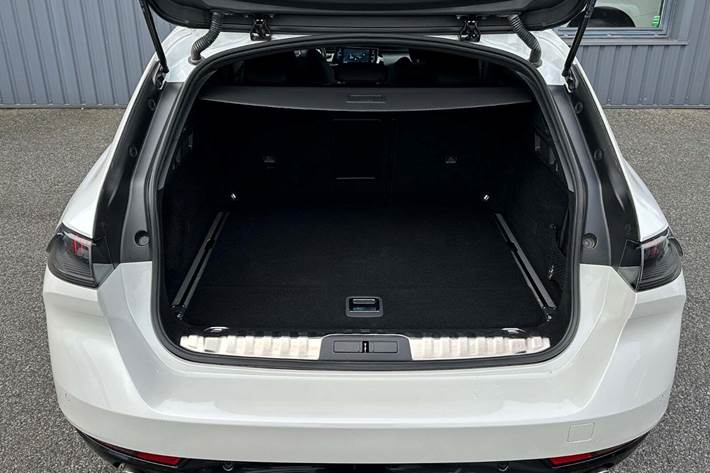 Hvid Peugeot 508 fra 2020