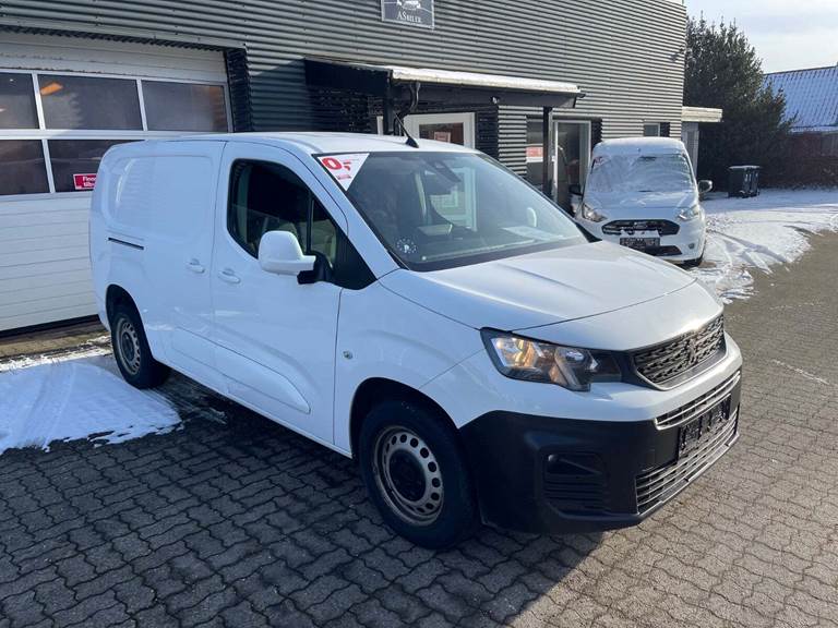 Peugeot Partner 1,5 BlueHDi 100 L2V2 Ultimate Van