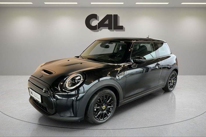 Sort Mini Cooper SE fra 2023 set udefra