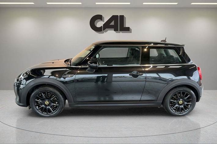 Sort Mini Cooper SE fra 2023
