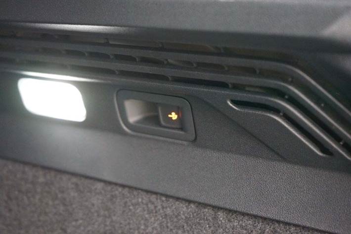 Hvid VW ID.4 fra 2025