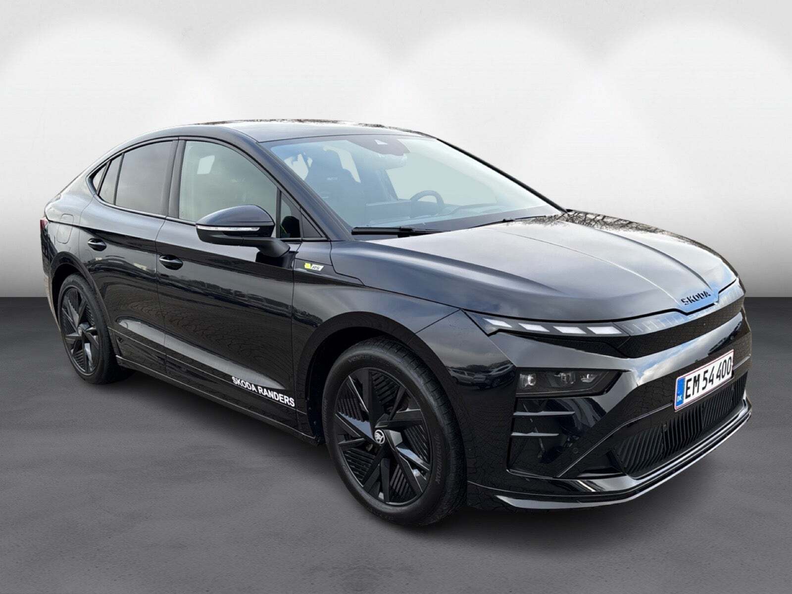 Sort Skoda Enyaq fra 2026