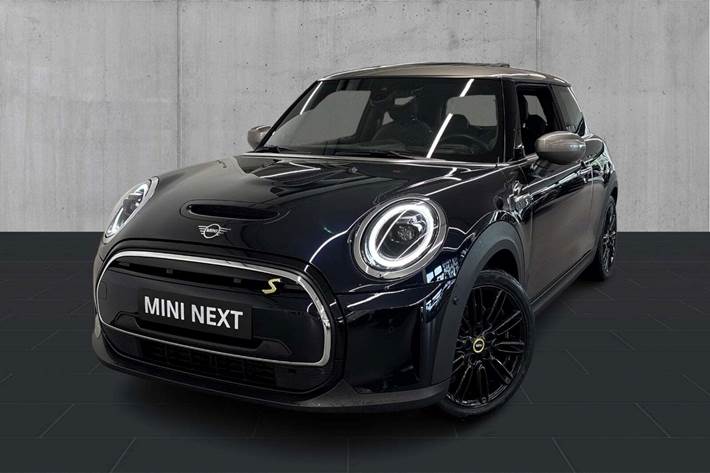 Sort Mini Cooper SE fra 2023 set udefra