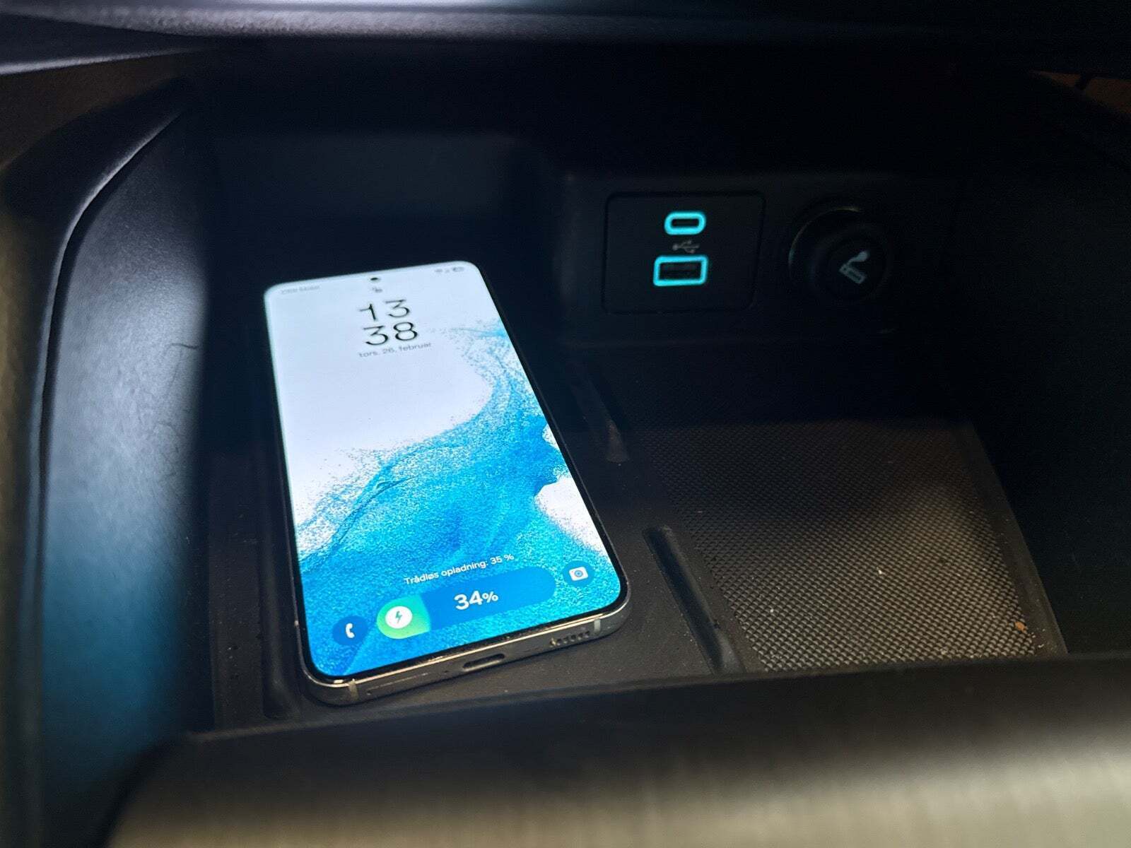 Sort Ford Kuga fra 2020