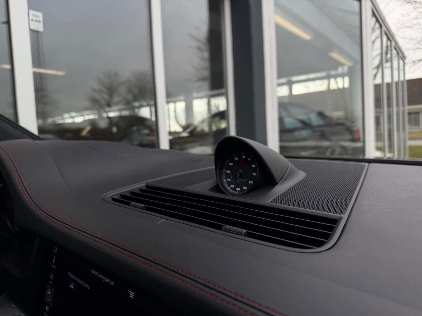 Sort Porsche Panamera GTS fra 2019