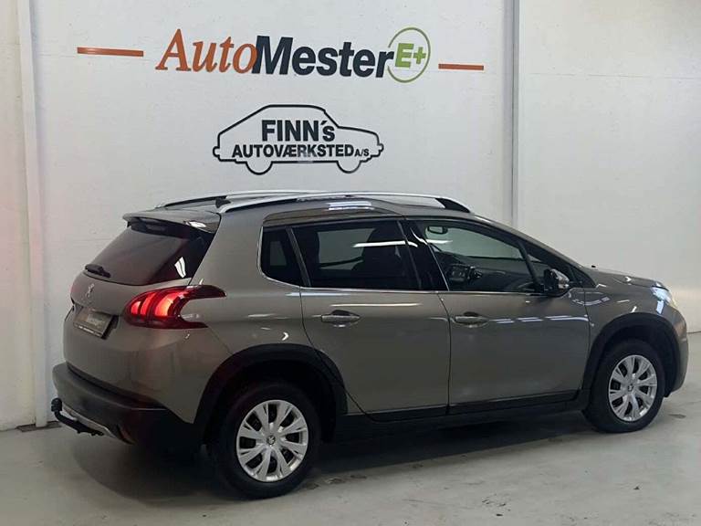 Peugeot 2008 1,6 BlueHDi 100 Allure