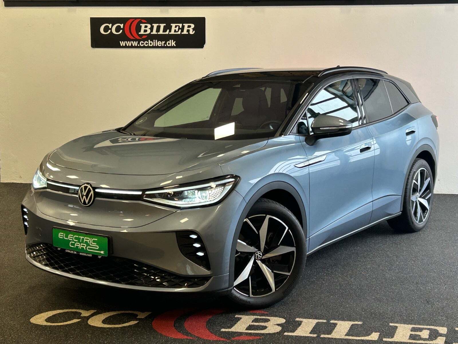 Blå VW ID.4 fra 2022 set udefra