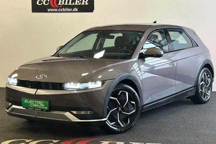 Grå Hyundai Ioniq 5 fra 2022 set udefra