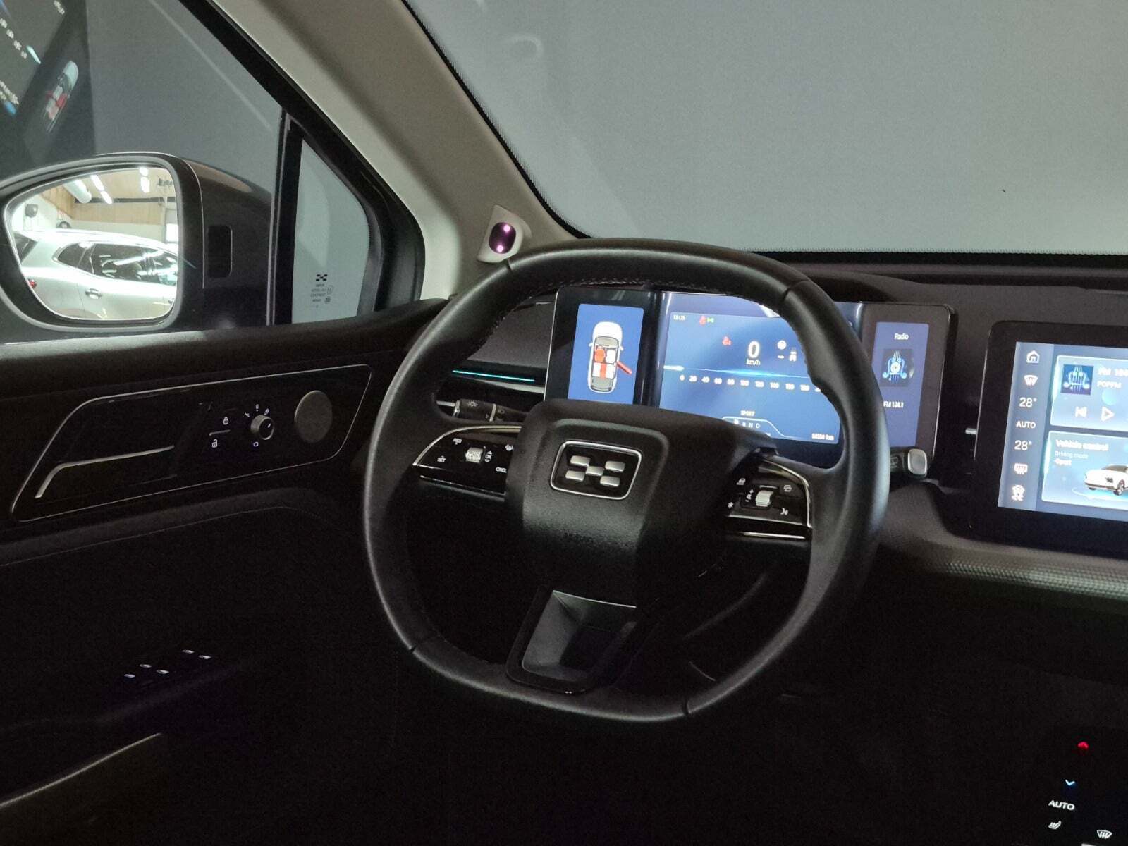 Grå Aiways U5 fra 2023