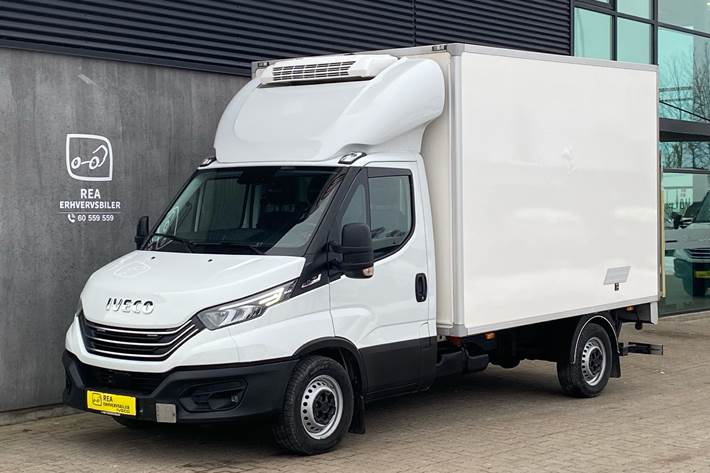 Hvid Iveco Daily fra 2023