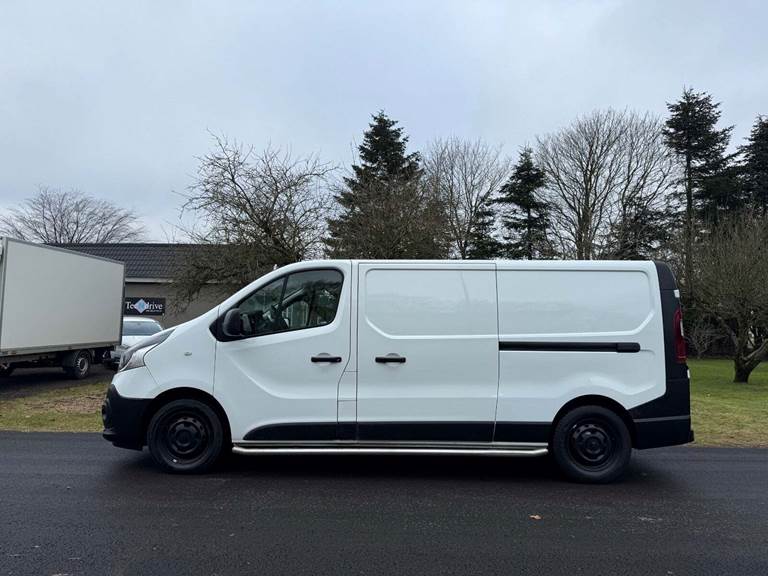 Renault Trafic T29 2,0 dCi 120 L2H1