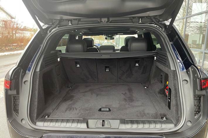 Blå Land Rover Range Rover sport fra 2023