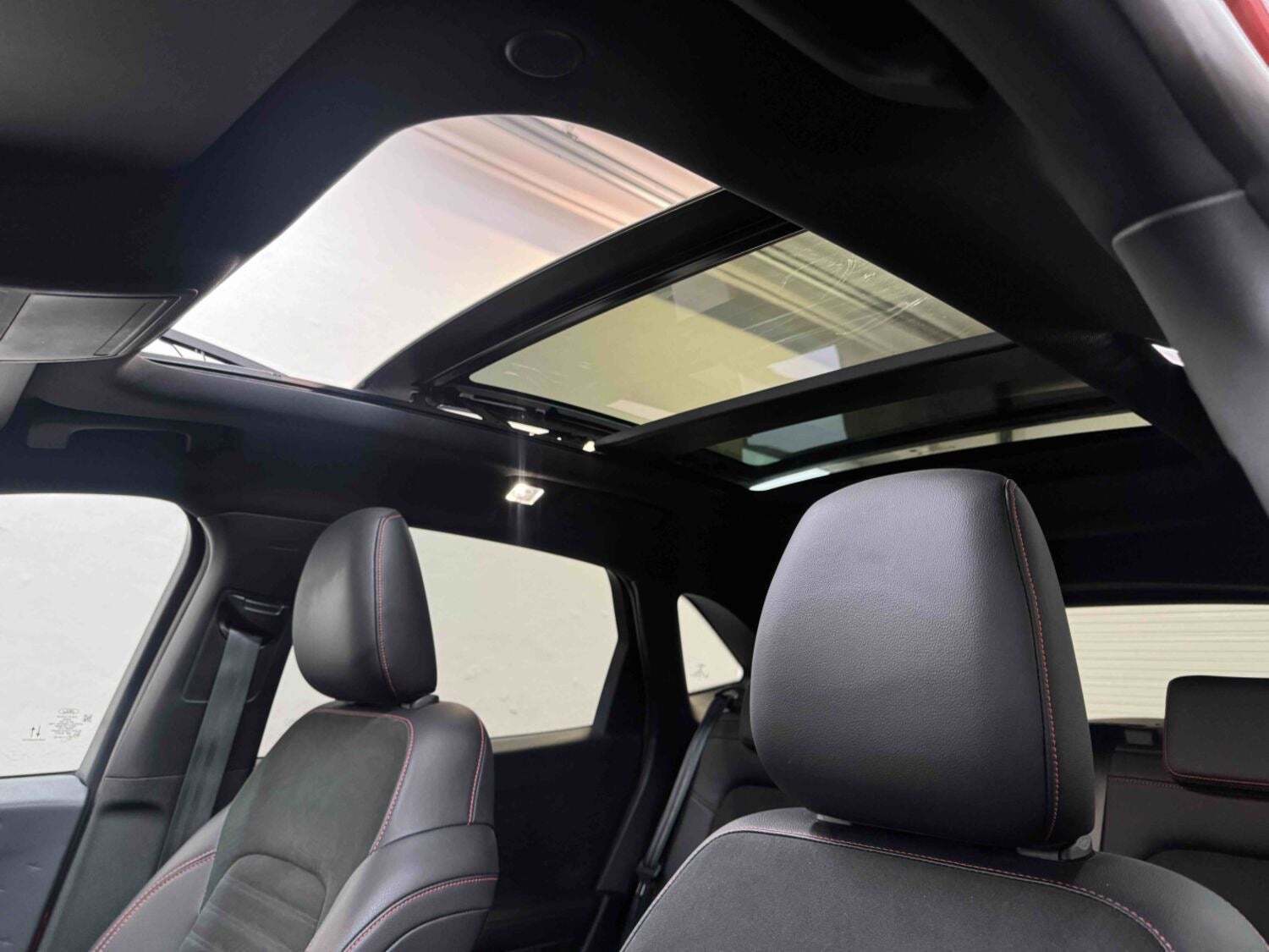 Ford Kuga 2,5 HEV ST-Line X CVT