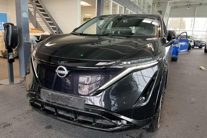 Sort Nissan Ariya fra 2024 set udefra