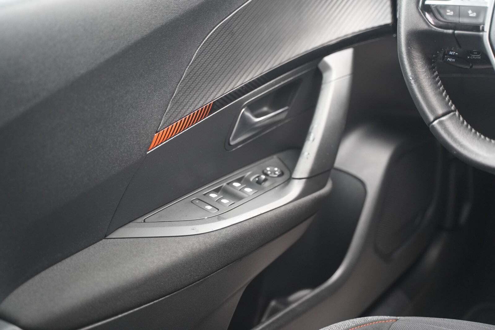 Kobber Peugeot 2008 fra 2020