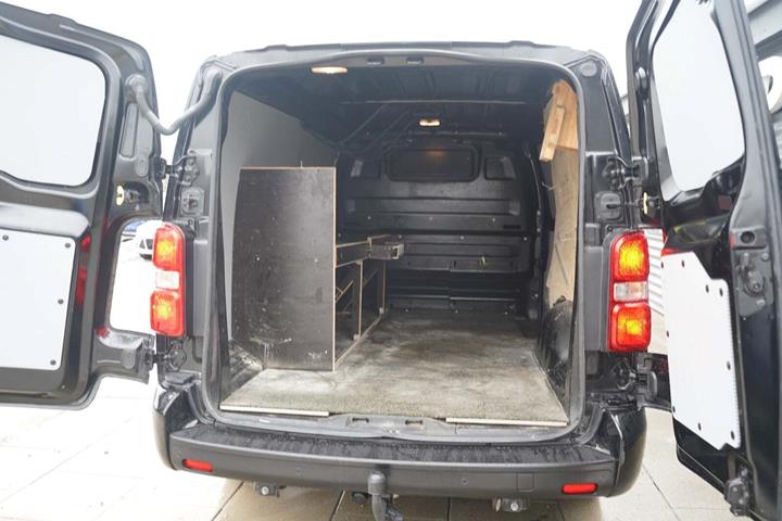 Sort Peugeot Expert fra 2024